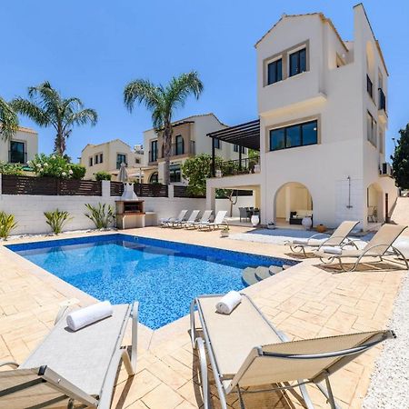 Protaras Centro Villa Bagian luar foto