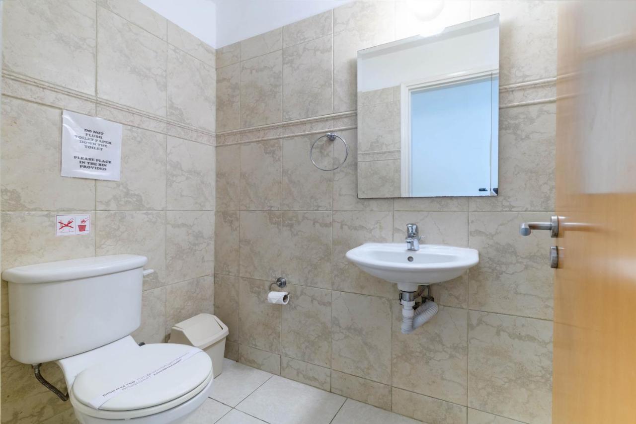 Protaras Centro Villa Bagian luar foto